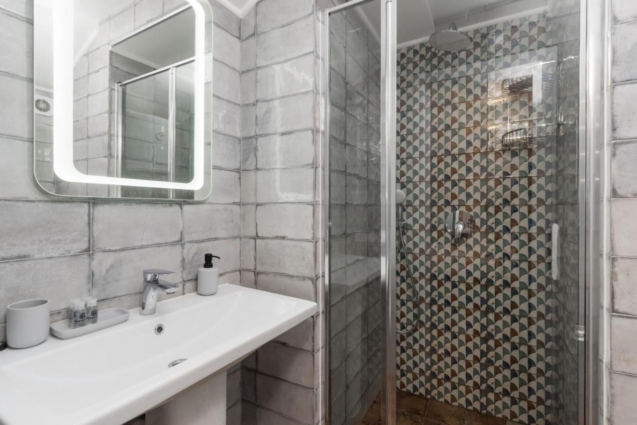 Suites On Chaikovskogo Odessa Eksteriør billede